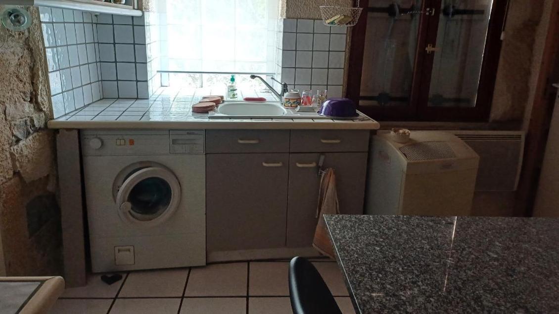 Appartement Chaleureux Dans Une Maison En Pierre Mireval Esterno foto