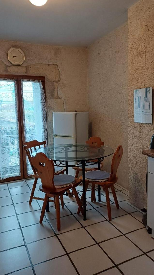 Appartement Chaleureux Dans Une Maison En Pierre Mireval Esterno foto