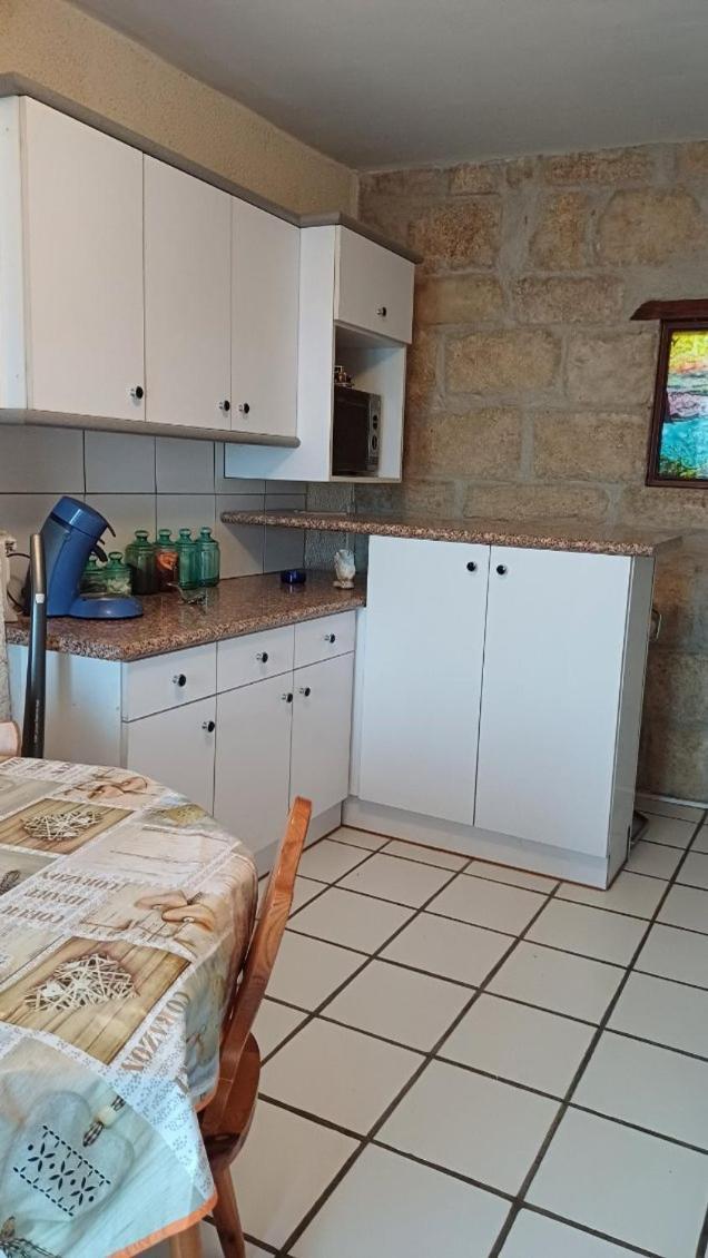 Appartement Chaleureux Dans Une Maison En Pierre Mireval Esterno foto